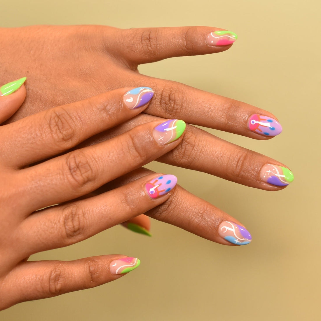 17 Stylish Bright Color Nail Ideas for Everyday Nails