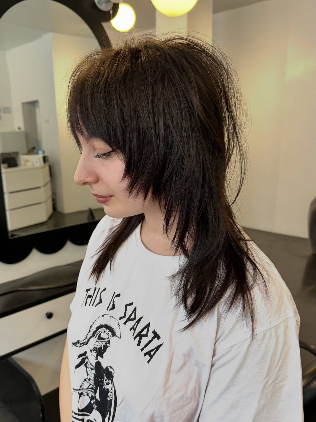 16 Medium Length Shaggy Haircuts with Edge