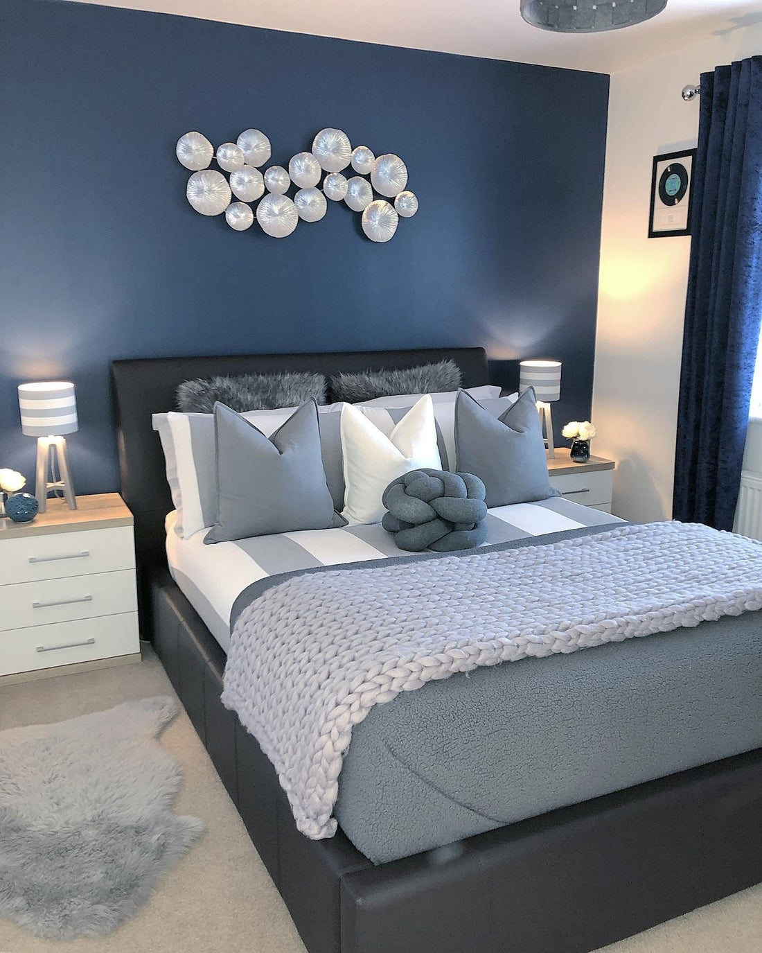 17 Dreamy Grayscale Bedroom Ideas 2026