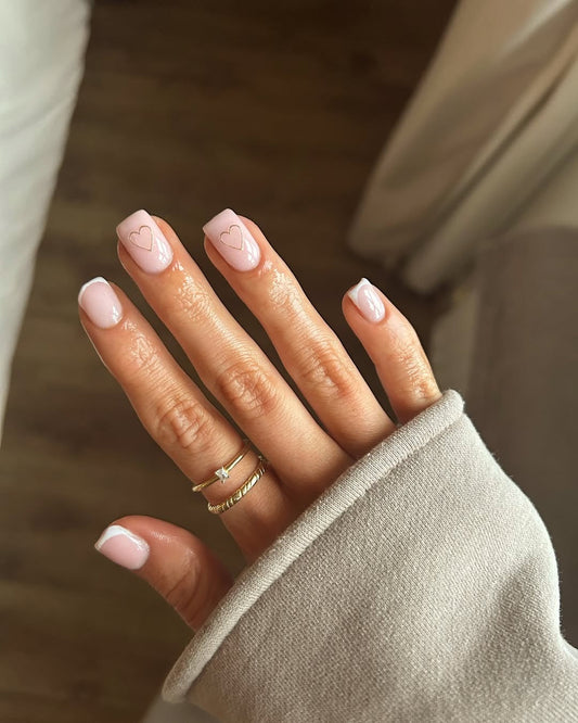 15+ Timeless Minimalistic Nail Ideas for Perfect Nails
