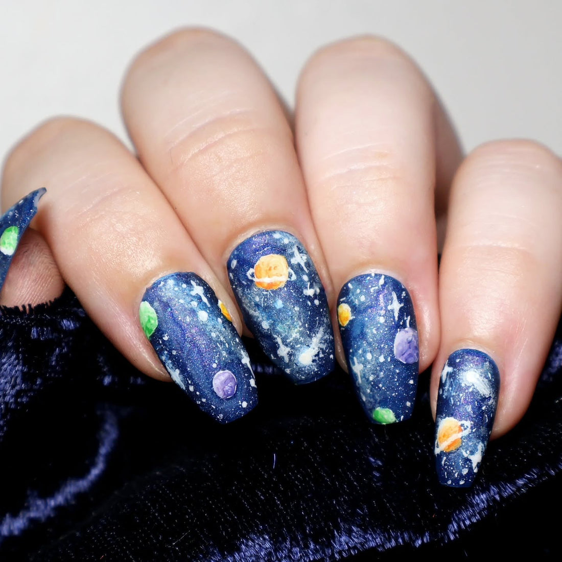15 Unique Galaxy Nail Ideas That Steal the Spotlight