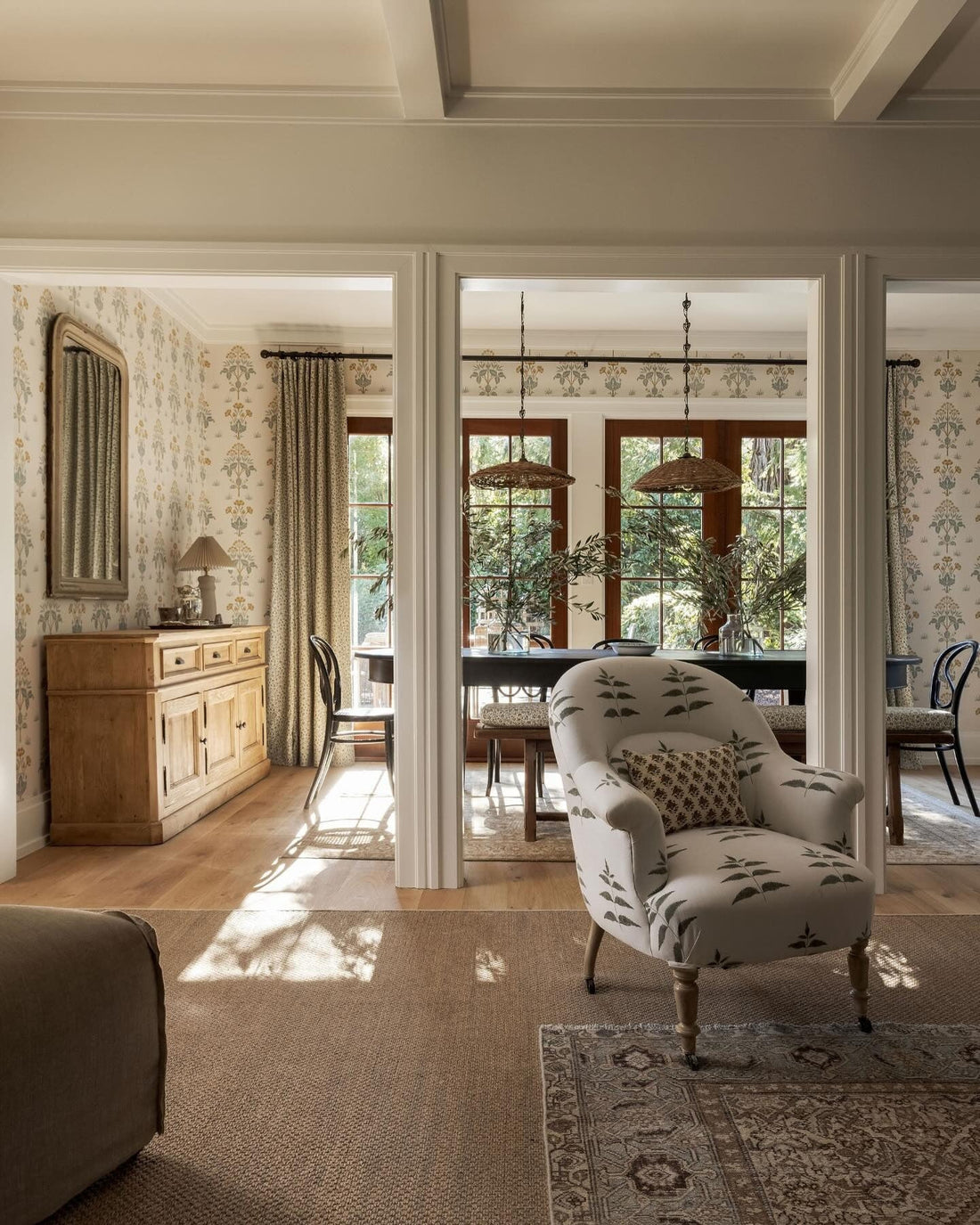 16 Old Money Living Room Ideas for Polished Homes